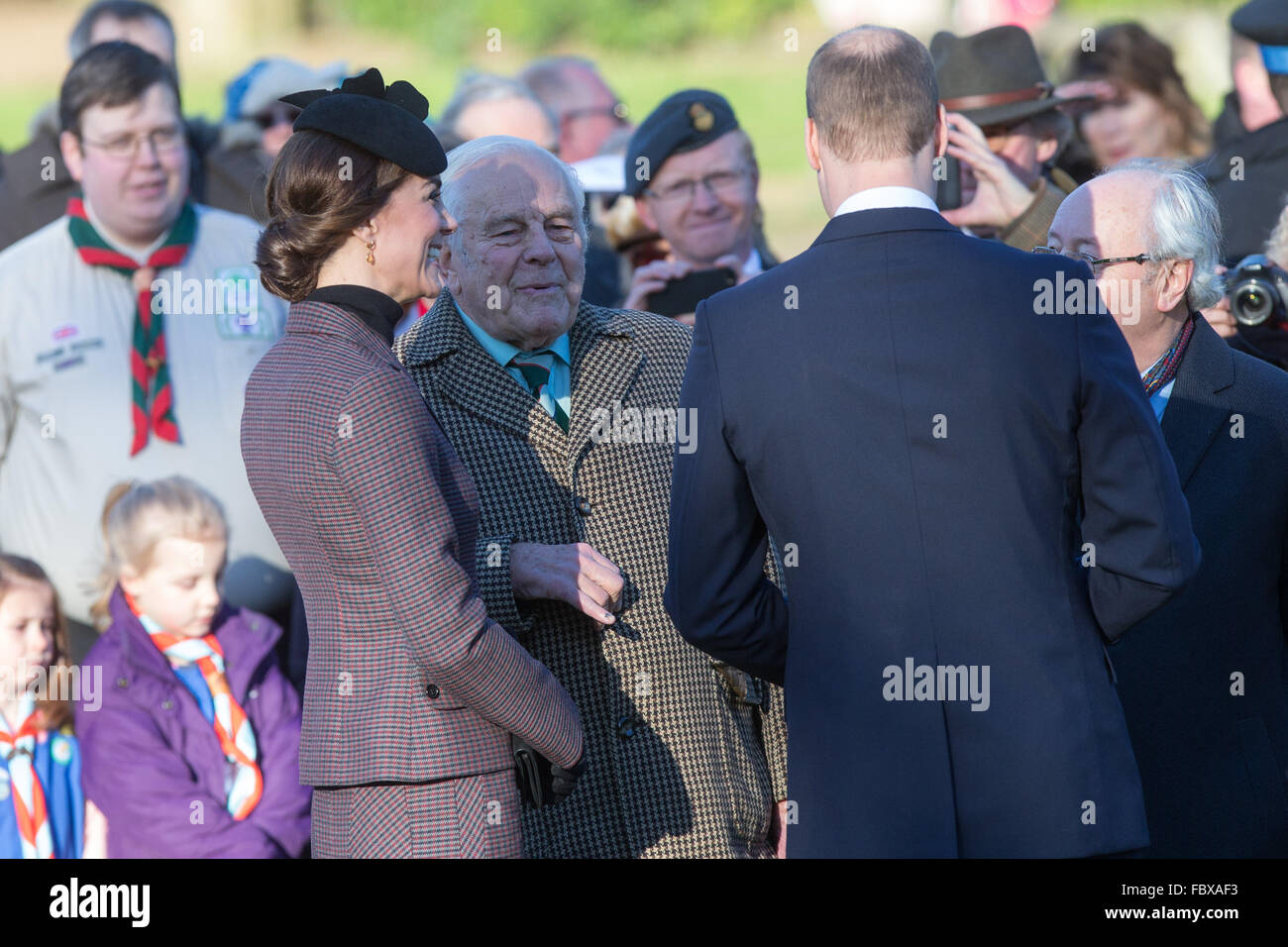 Le prince William avec Catherine, la duchesse de Cambridge à Sandringham, Norfolk, le 10 janvier 2016. Banque D'Images