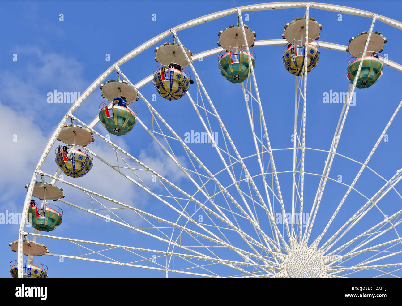 Grande roue avec des paniers Banque D'Images