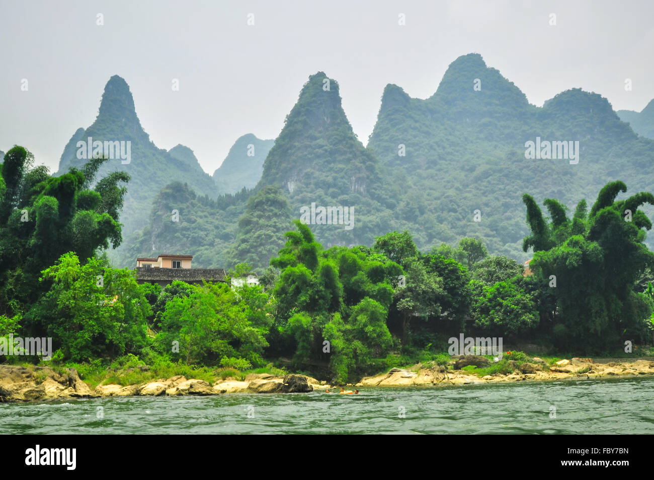 Parc Guilin et Yangshuo roches karstiques Banque D'Images