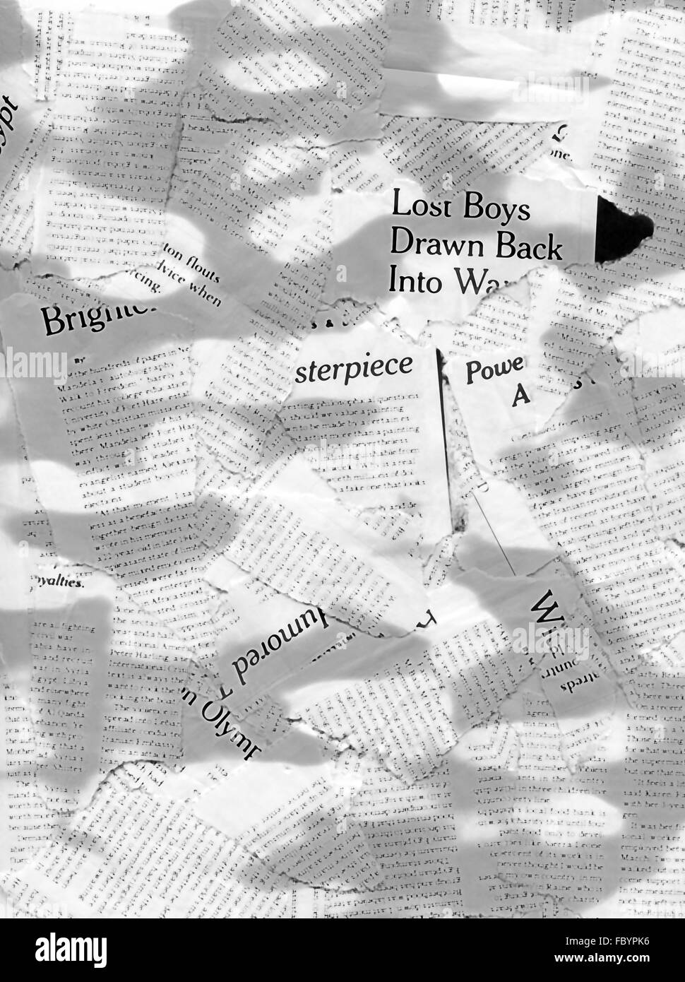 Bribes de journaux avec la lumière et les ombres Banque D'Images