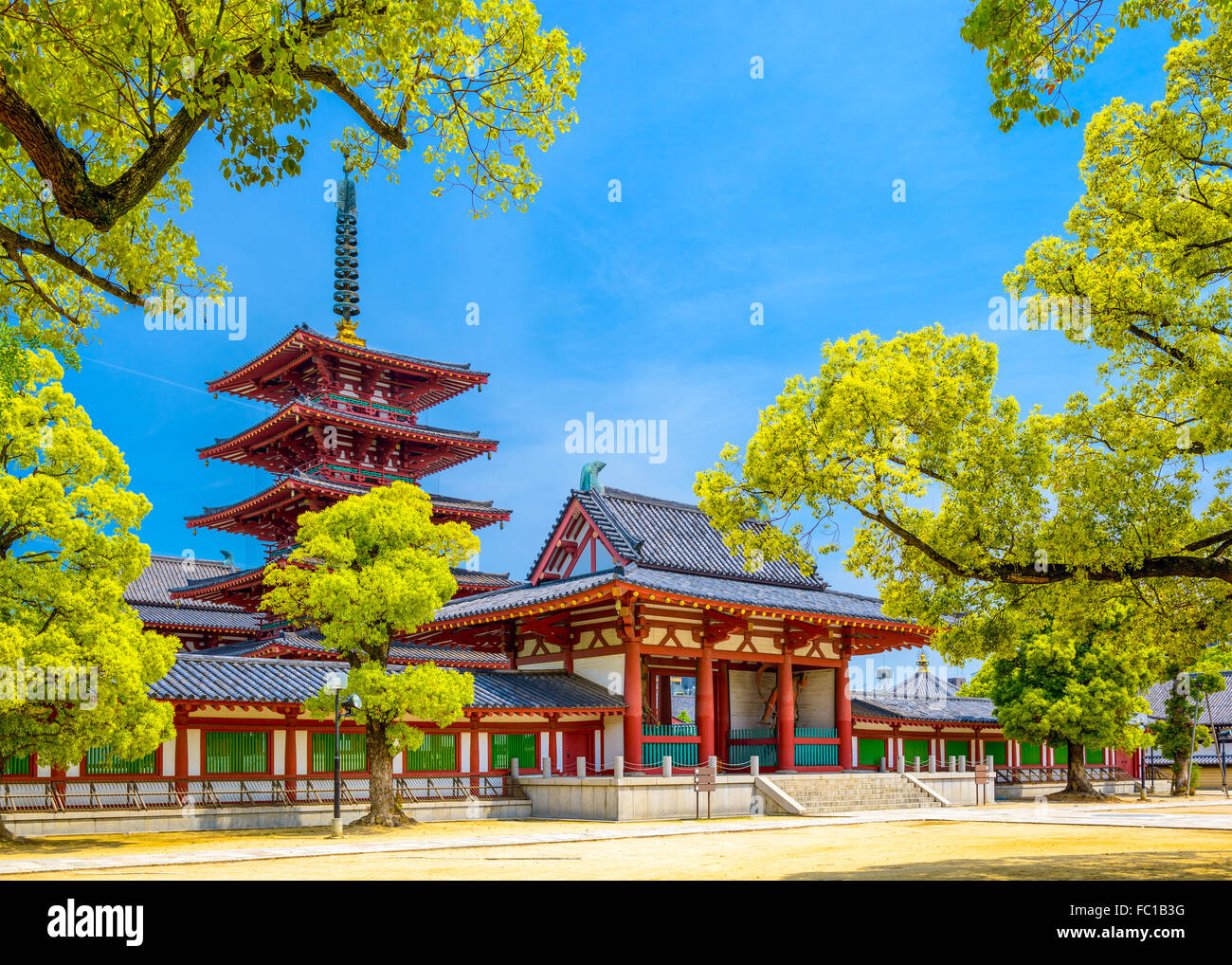 Temple Shitennoji, à Osaka au Japon. Banque D'Images