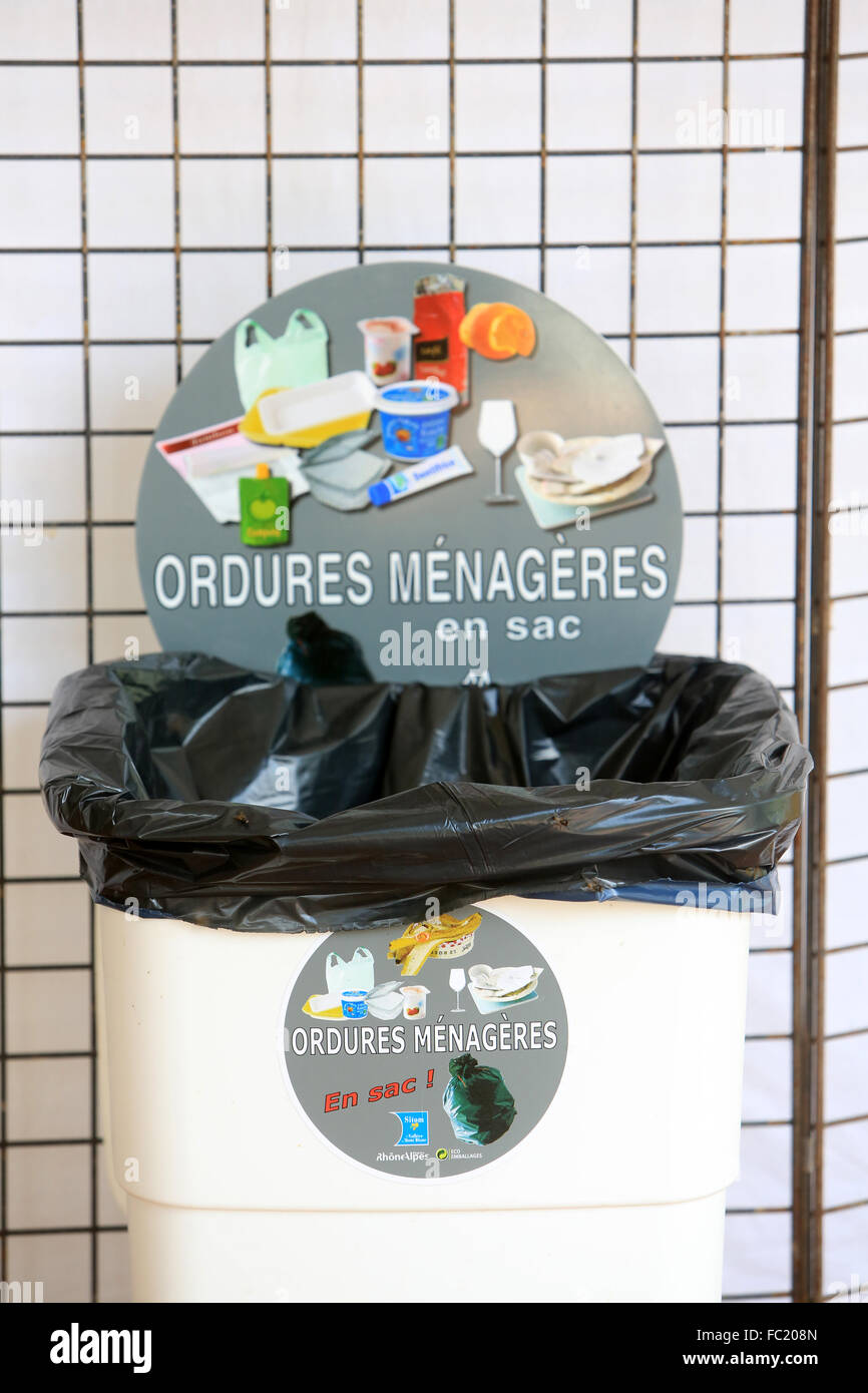 Sac de déchets ménagers. Banque D'Images