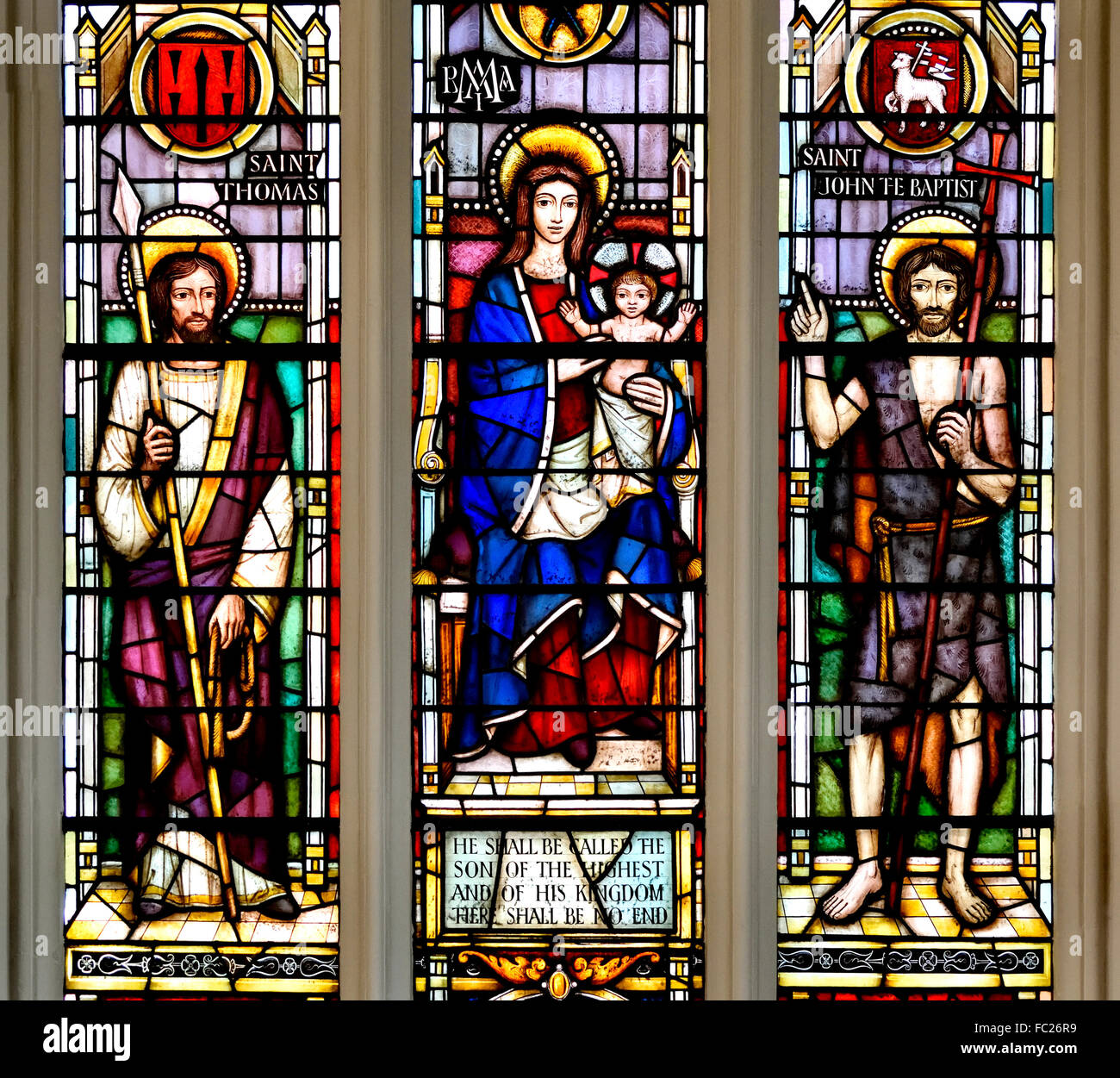 Londres, Angleterre, Royaume-Uni. Eglise de l'Aldermary St Mary, rue Watling. Vitraux - fenêtre South Chapel Banque D'Images