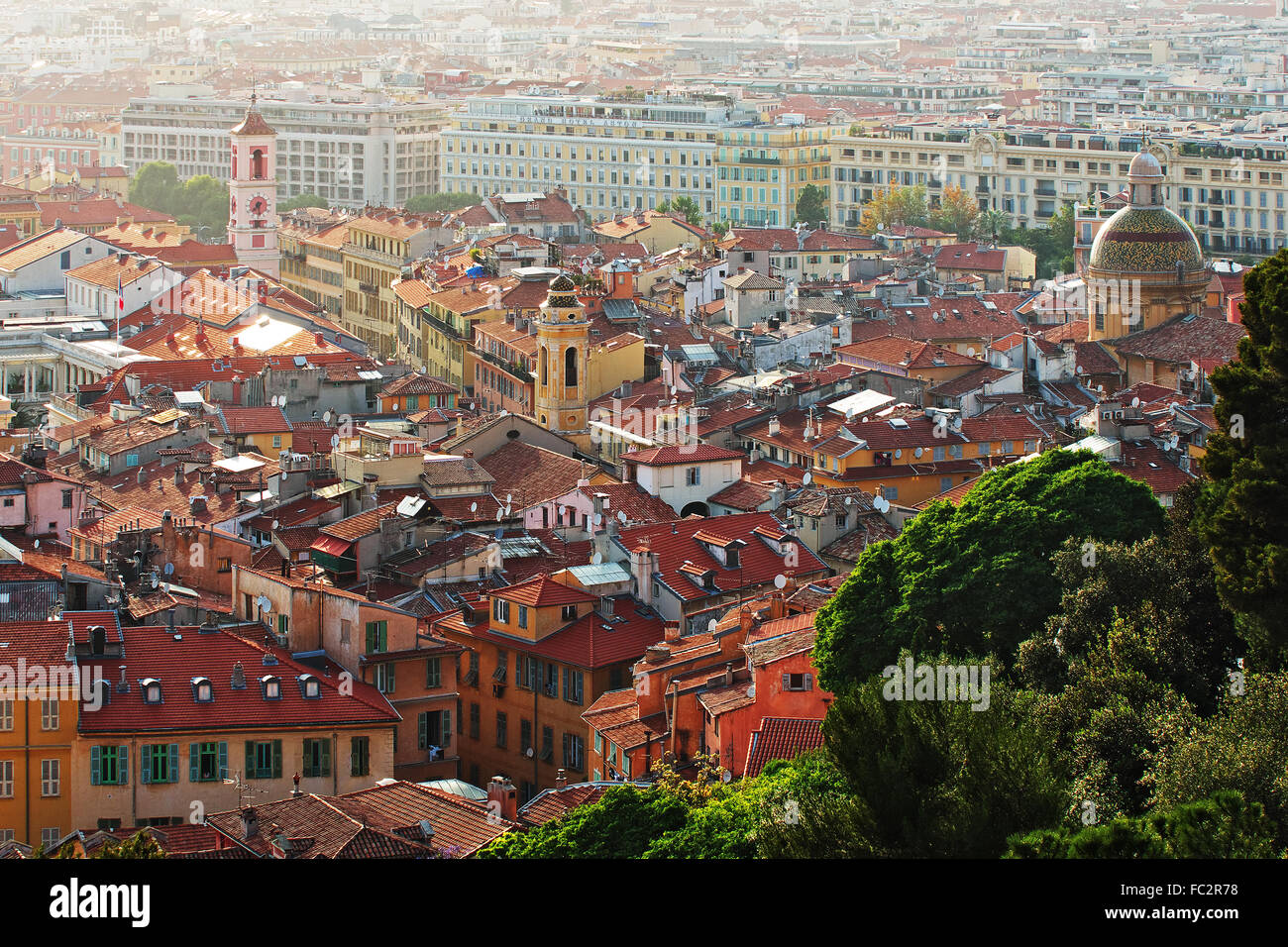 Vue sur la vieille ville de Nice - C├┤te d'Azur Banque D'Images