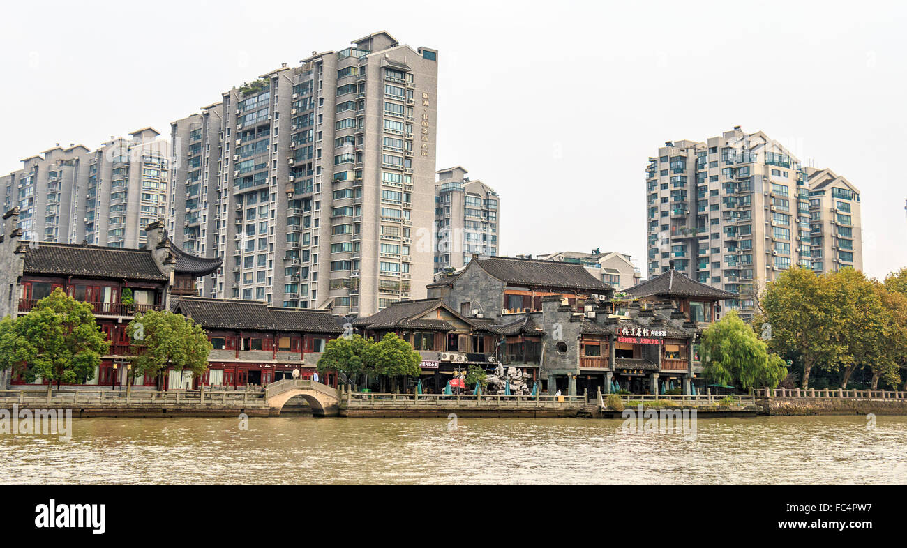 Le Grand Canal à Hangzhou, Chine. C'est le plus long canal ou rivière artificielle dans le monde Banque D'Images
