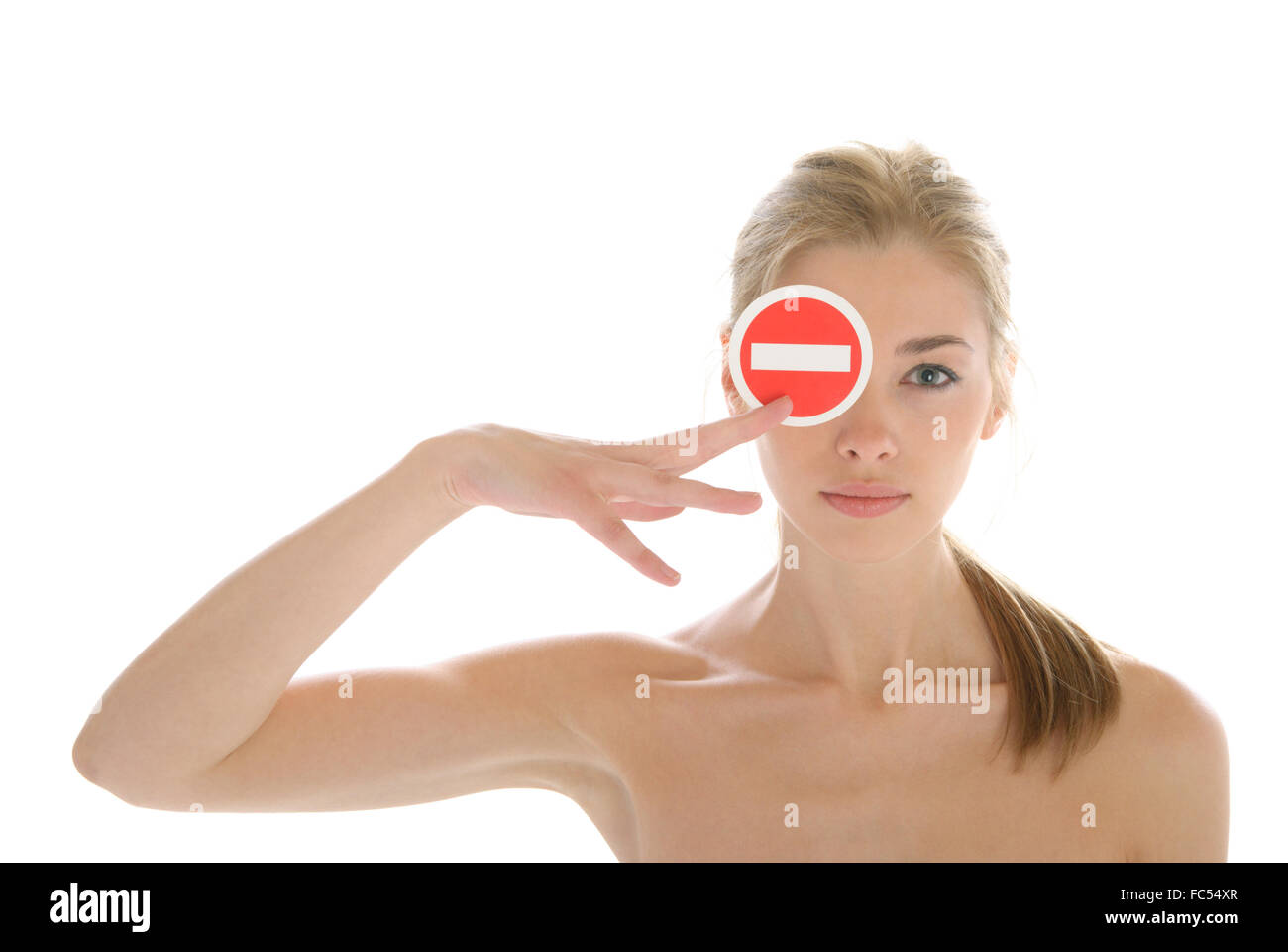 Belle jeune femme détient l'interdiction de signer Banque D'Images