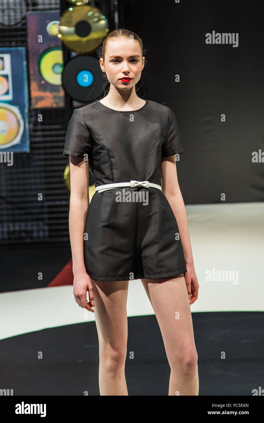 Taylor Swift lance une nouvelle marque de mode 'Swift' pour le marché chinois à Hong Kong Banque D'Images