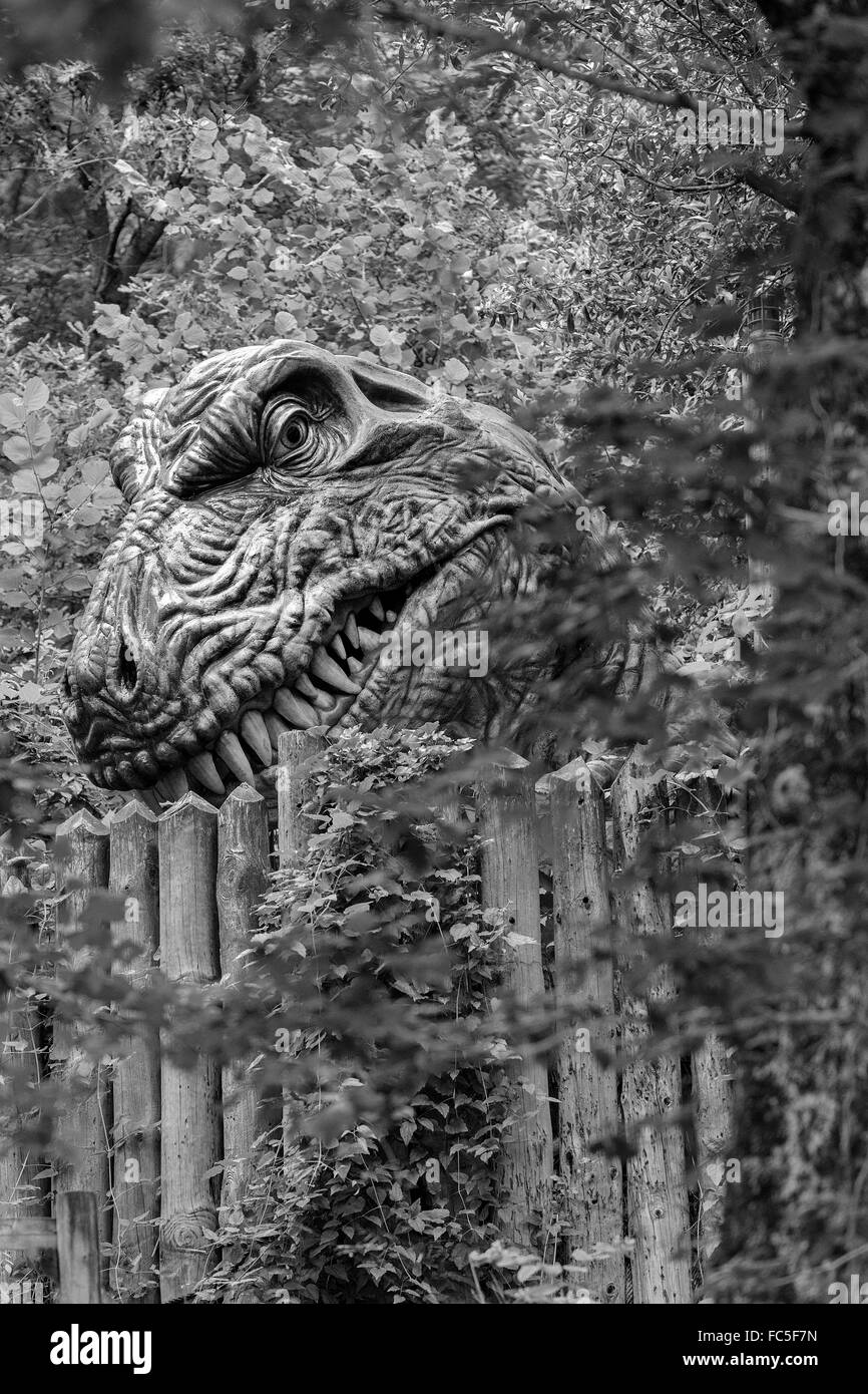 Karpin Abentura - parc à thème des dinosaures dans la province de Bilbao, Pays Basque, Espagne. Banque D'Images