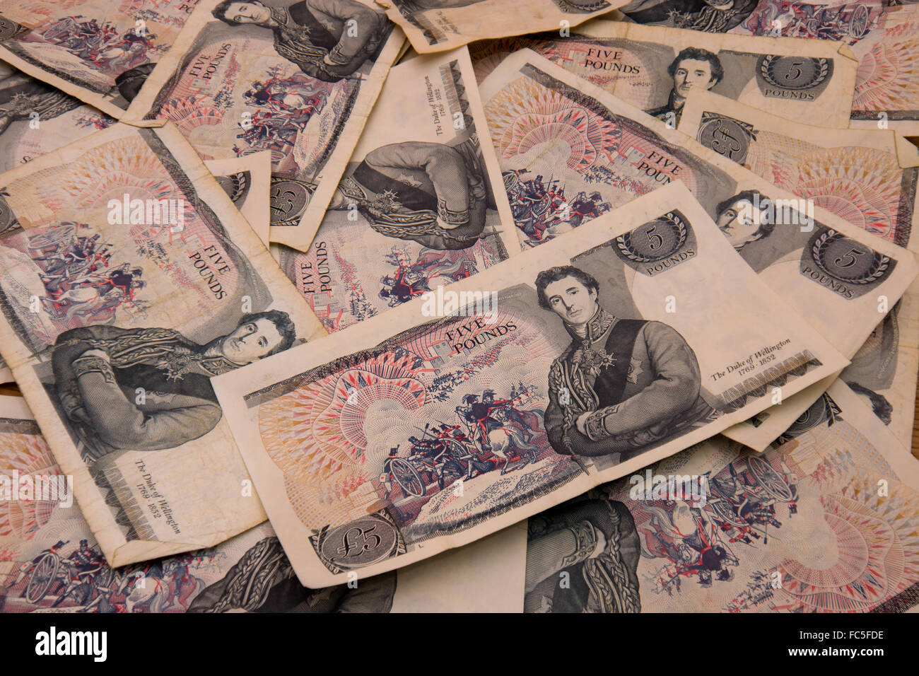 Ancien "série 1971 D' €5 note avec le duc de Wellington Banque D'Images