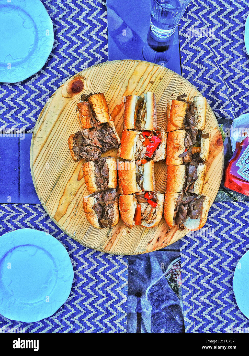 Tranches de Sandwich à bord - Image de stock capturée avec un smartphone