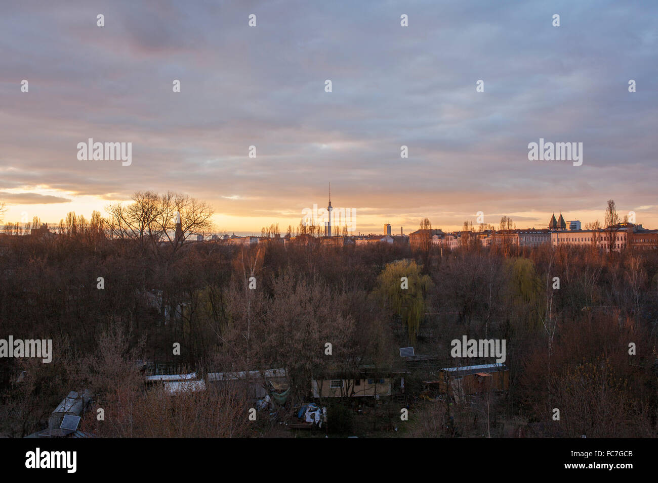 Le Treetops sur Berlin cityscape, Berlin, Germany Banque D'Images