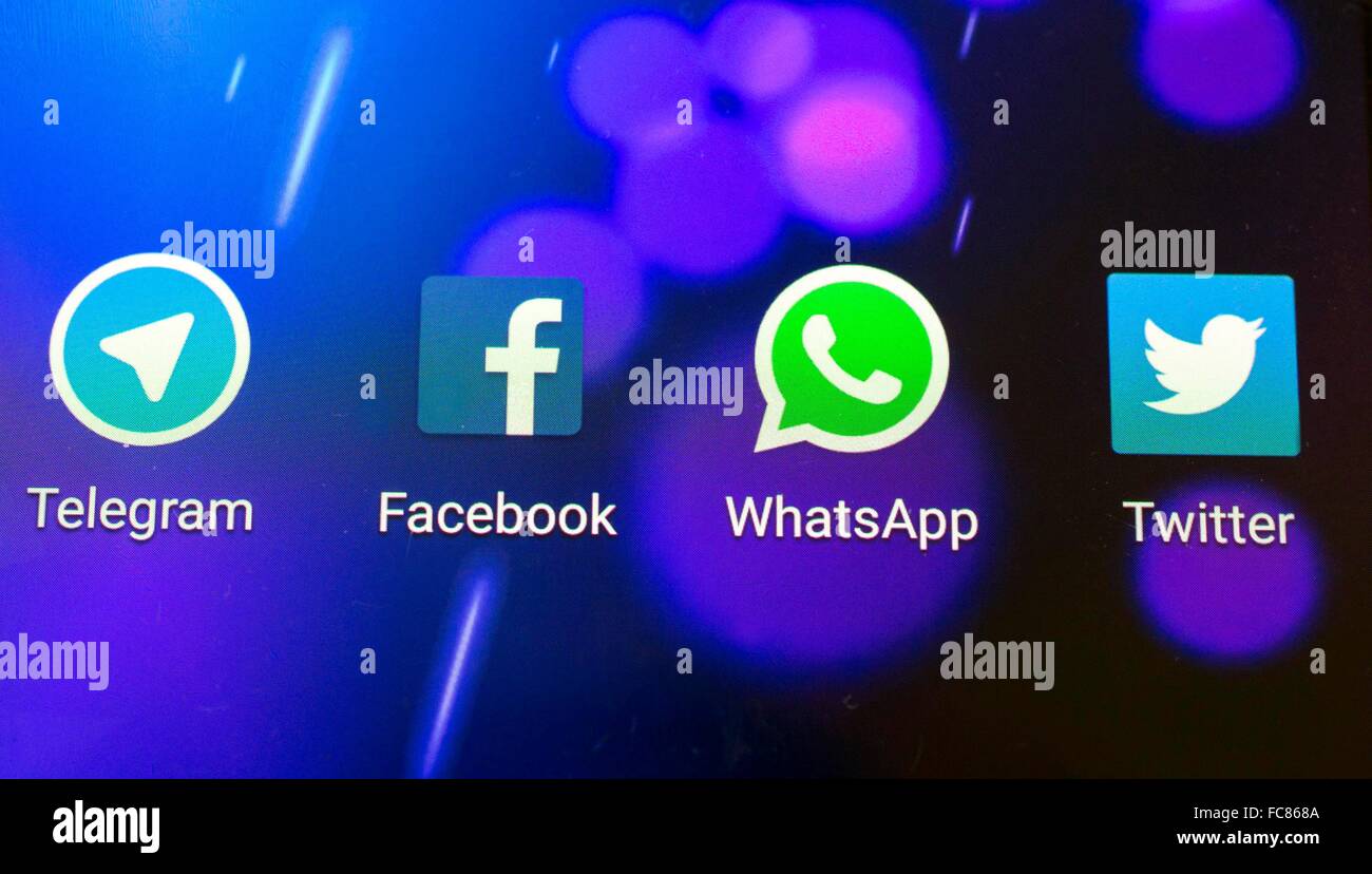 Télégramme, Facebook, WhatsApp, Twitter icônes sur un smartphone Android, 12 janvier 2016. Banque D'Images