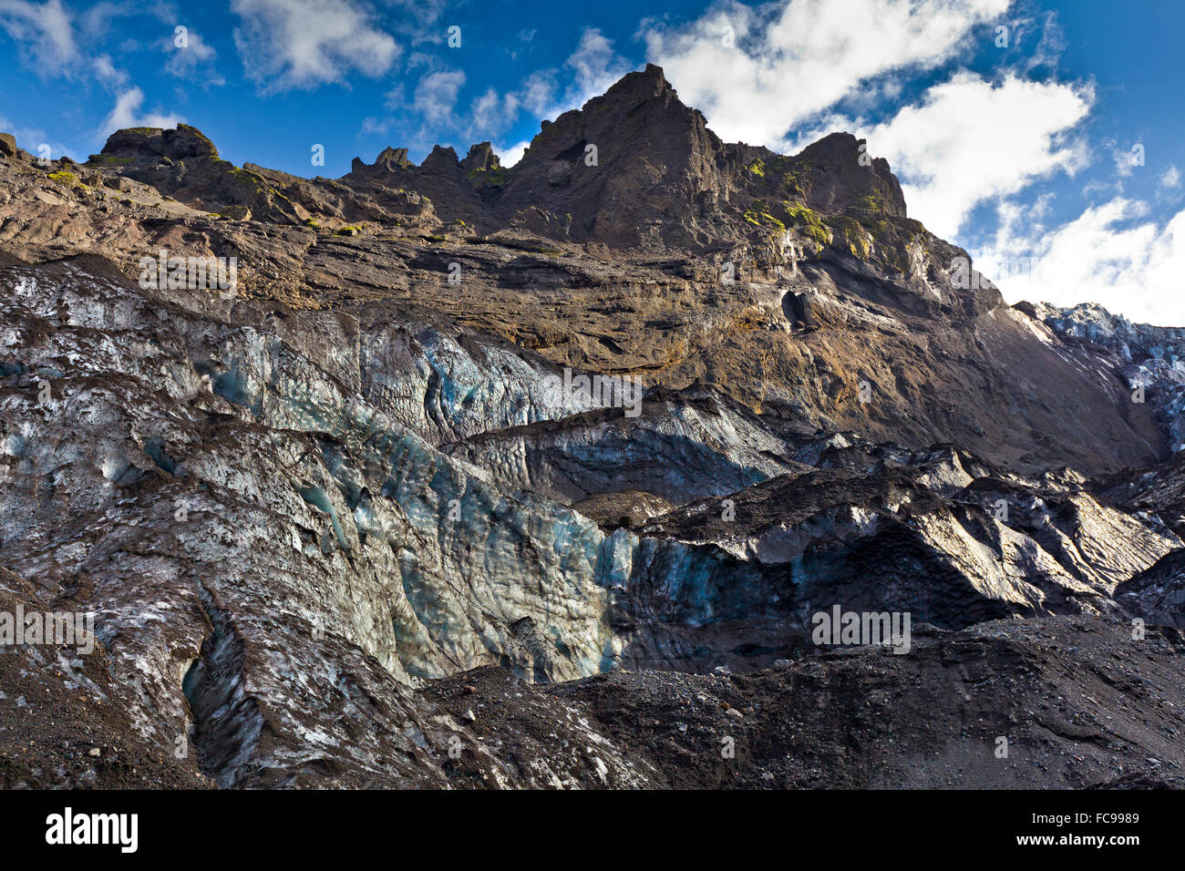 Gigjokull- glacier émissaire de Eyjafjallajokull calotte de glace. Banque D'Images