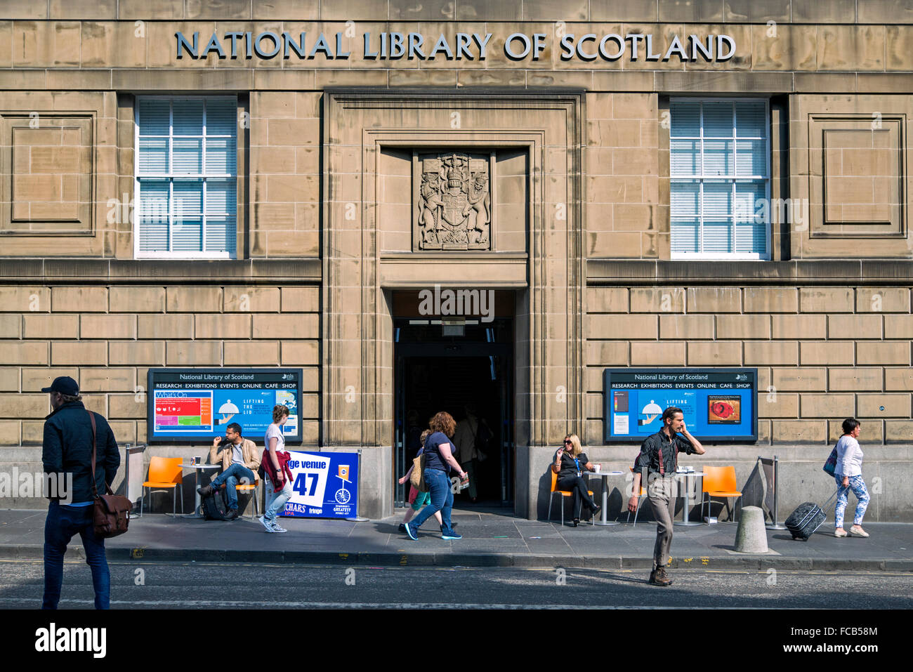 L'entrée de la Bibliothèque nationale d'Écosse sur George IV Bridge, Edinburgh, Ecosse. Banque D'Images