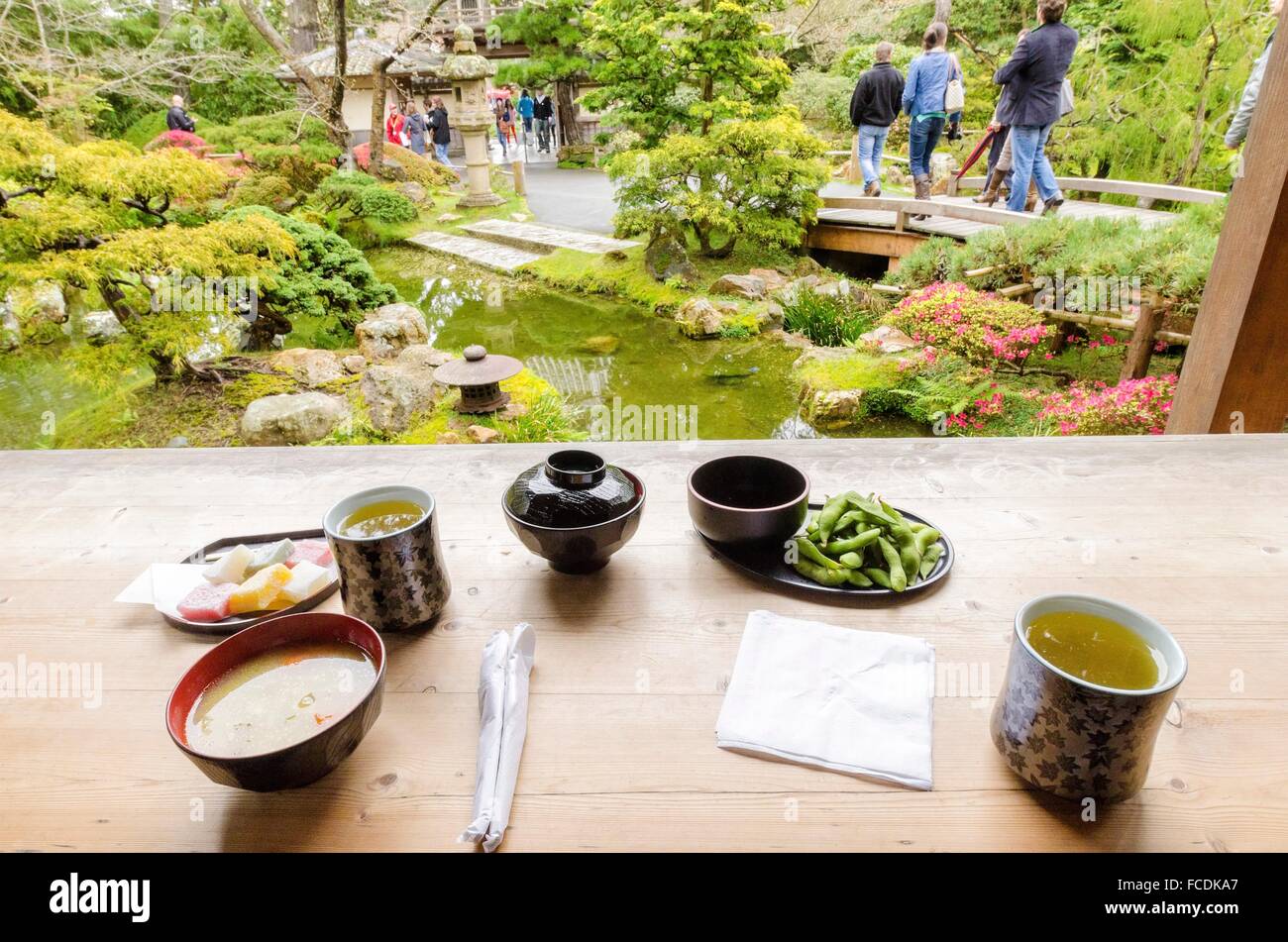 Le jardin de thé japonais dans le parc du Golden Gate à San Francisco, Californie, États-Unis d'Amérique. Une vue sur le thé vert, le miso s Banque D'Images