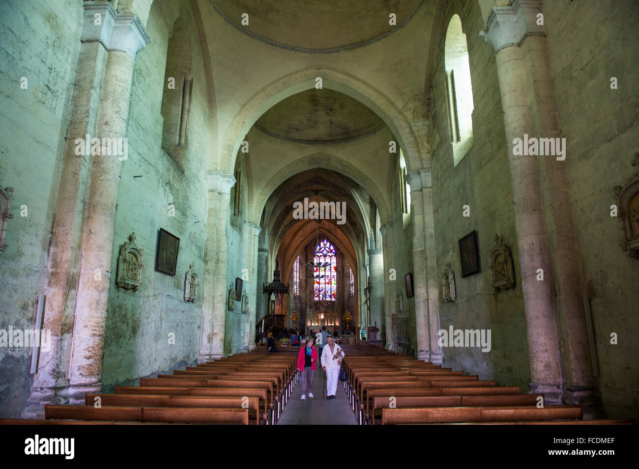 À l'intérieur de l'église monolithe, Saint Emilion, Gironde, France Banque D'Images