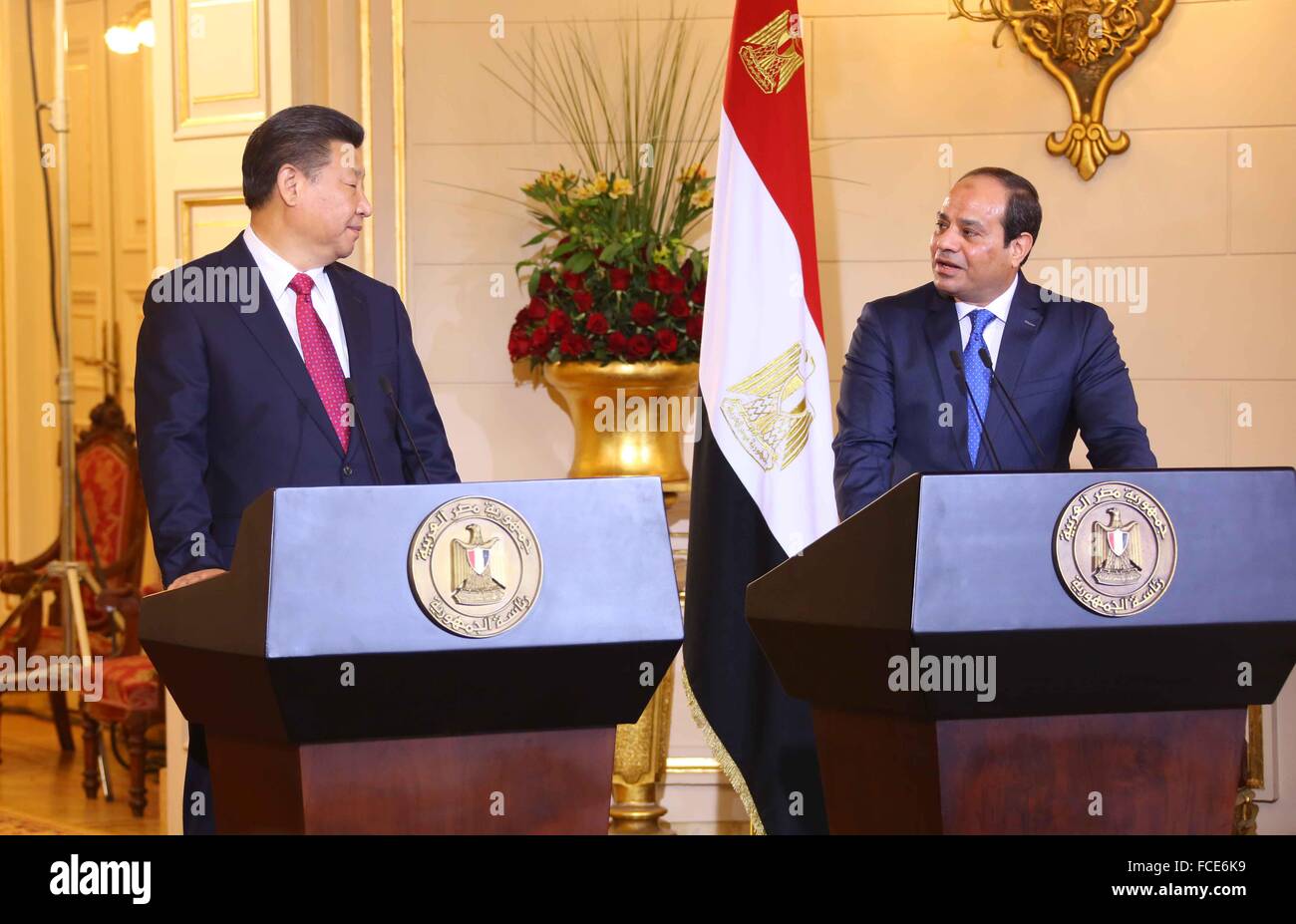 Le président chinois Xi Jinping au Caire pour une visite de deux jours en Egypte pour discuter de la coopération bilatérale avec le président égyptien, Sisi Banque D'Images