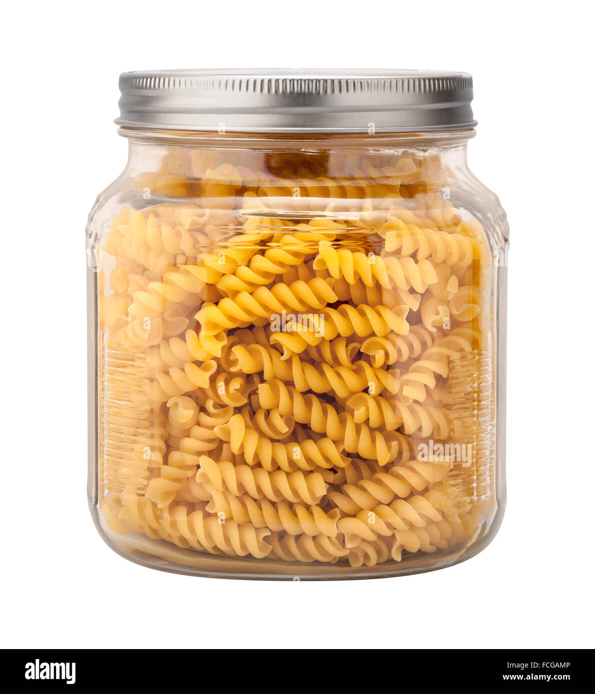 Rotini cuits dans un pot de verre Banque D'Images