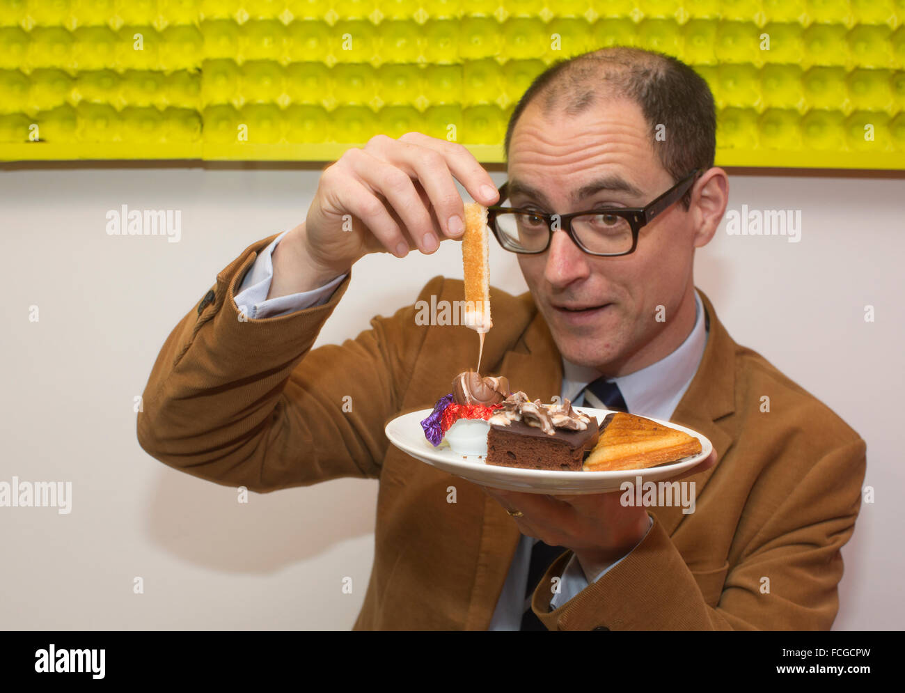 Cadbury Creme Egg café, d'un lieu de vente de divers creme egg plats à thème, Soho, London, England, UK Banque D'Images