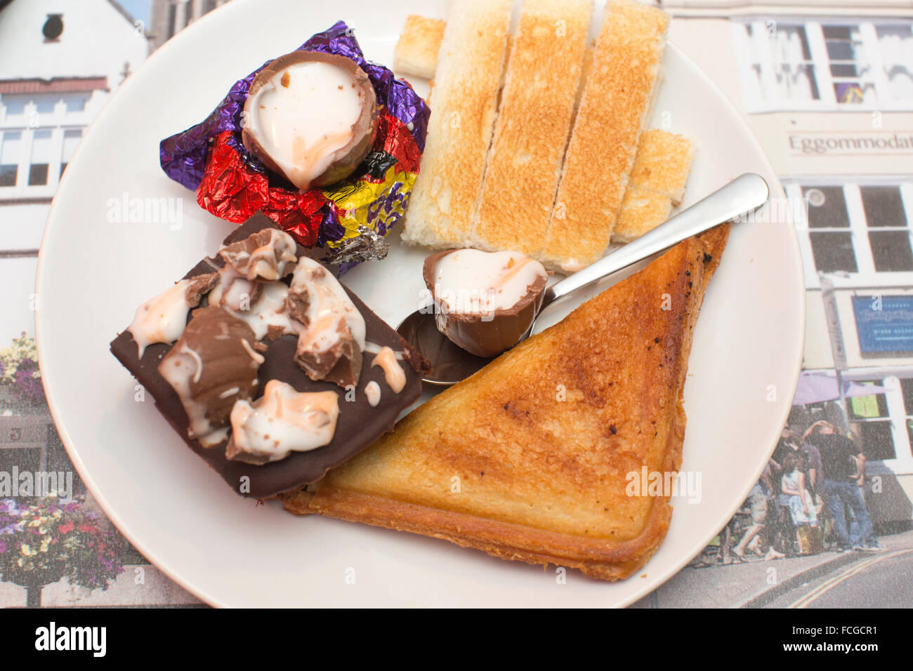 Cadbury Creme Egg café, d'un lieu de vente de divers creme egg plats à thème, Soho, London, England, UK Banque D'Images