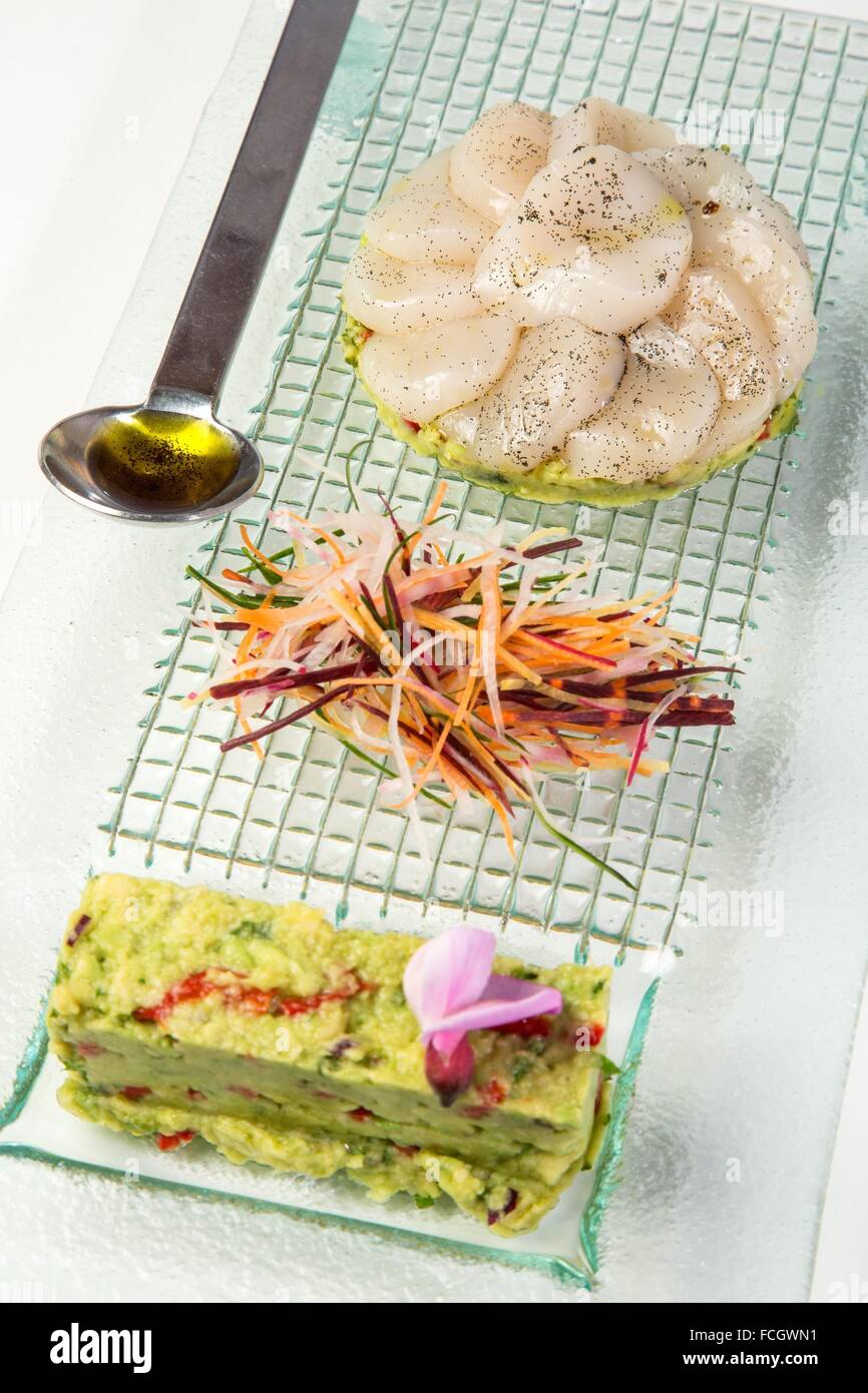 Les PLATS DE LA COOKBOOK PAR LAURENT CLÉMENT, chef étoilé, Chartres, France Banque D'Images