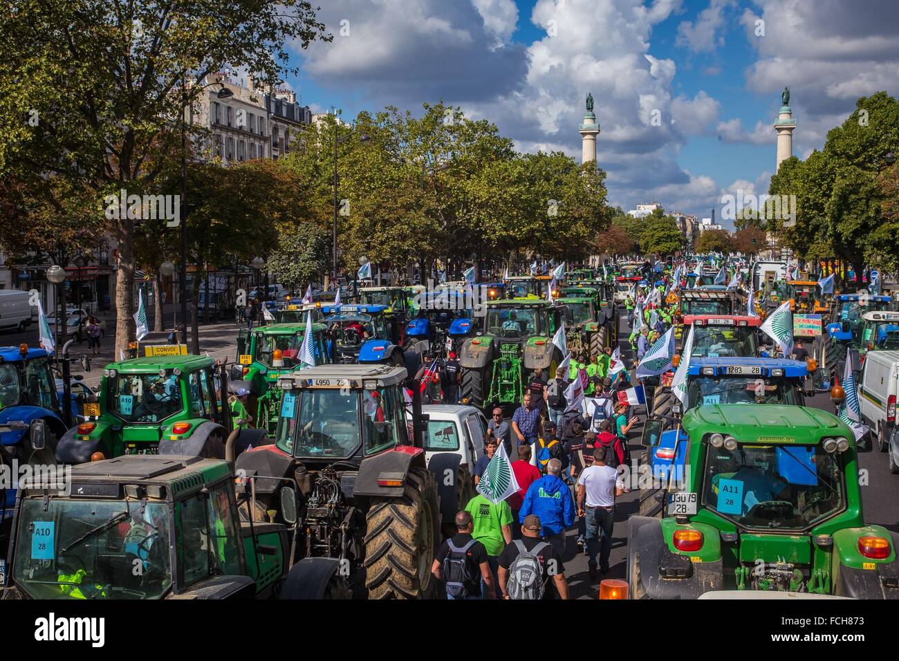 Des manifestations de protestation, PAR DES AGRICULTEURS À PARIS Banque D'Images