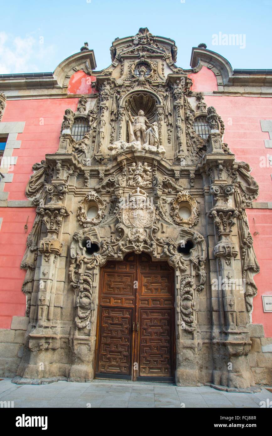 Façade baroque de Real Hospicio, par Pedro de Ribera. La rue Fuencarral, Madrid, Espagne. Banque D'Images