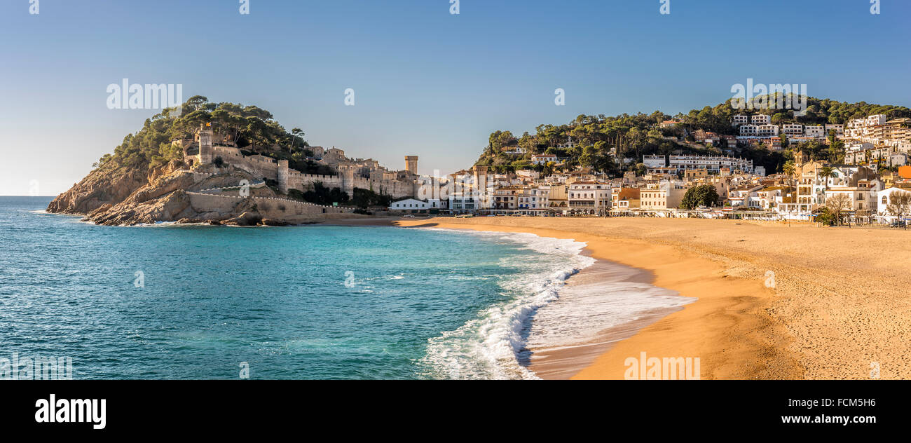 Vue panoramique vue aérienne de Tossa de Mar en Costa Brava, Catalogne Banque D'Images