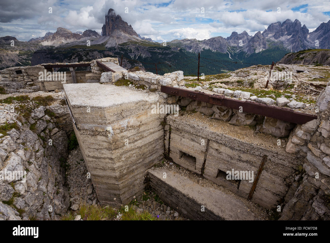 Tranchées de la première Guerre mondiale sur Monte Piana, les Dolomites. Alpes italiennes. Europe. Banque D'Images
