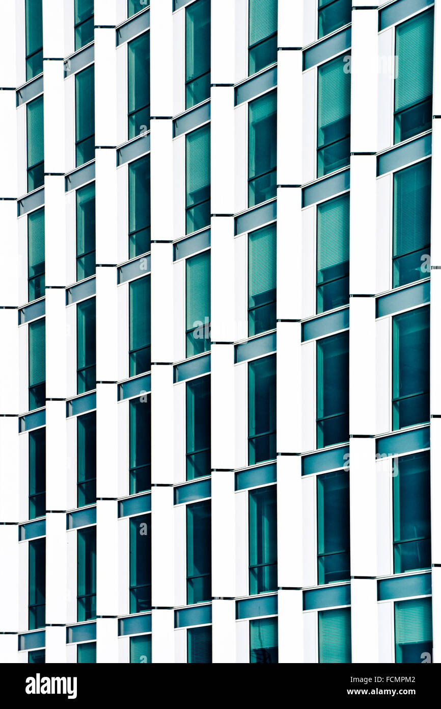 Configuration des fenêtres d'un bâtiment moderne Banque D'Images