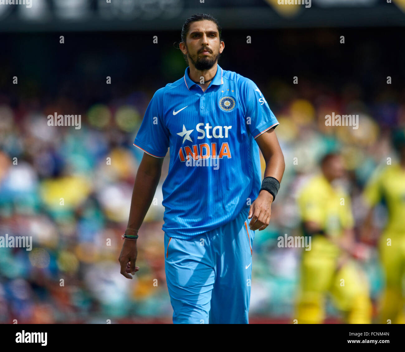 Sydney, Australie. 23 Jan, 2016. Bras-Droit-fast bowler moyen # 1 Ishant Sharma (IND) photographié au Sydney Cricket Ground pour un jour international entre l'Australie et l'Inde au Sydney Cricket Ground à Sydney. © Plus Sport Action/Alamy Live News Banque D'Images