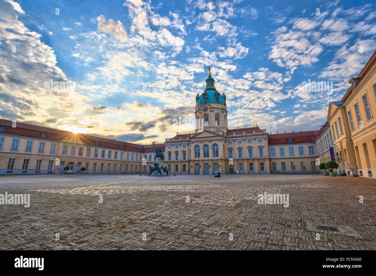 Coucher du soleil à Charlottenburg , Berlin , Allemagne Banque D'Images