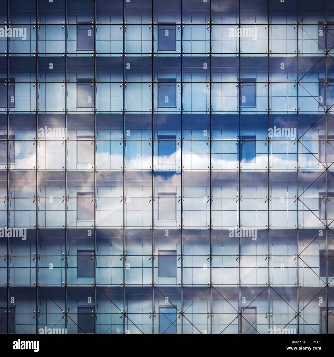 Détail de l'immeuble de bureaux modernes. Vue de face. Banque D'Images