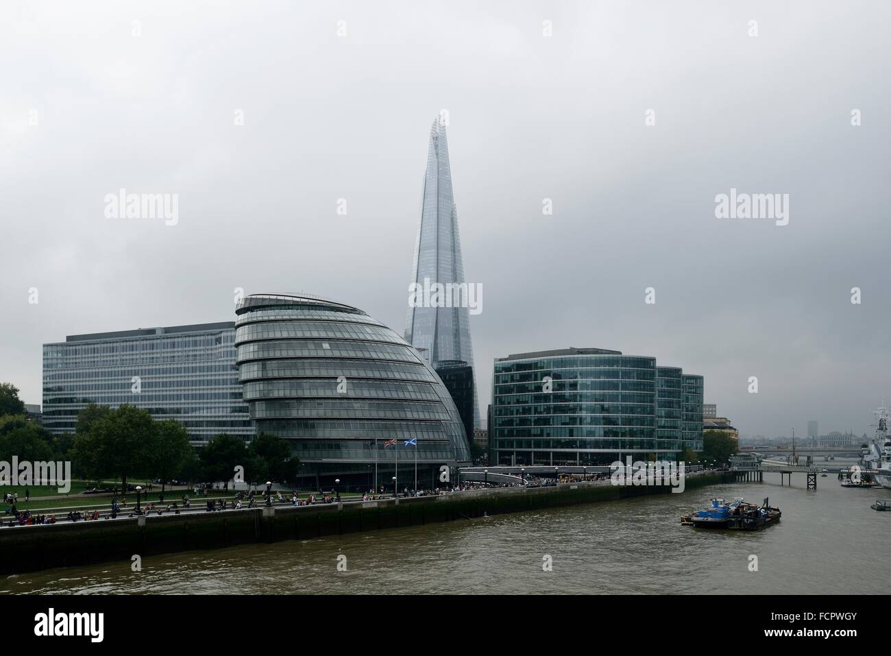 L'hôtel de ville, le Shard et plus Londres, vue de Tower Bridge Banque D'Images