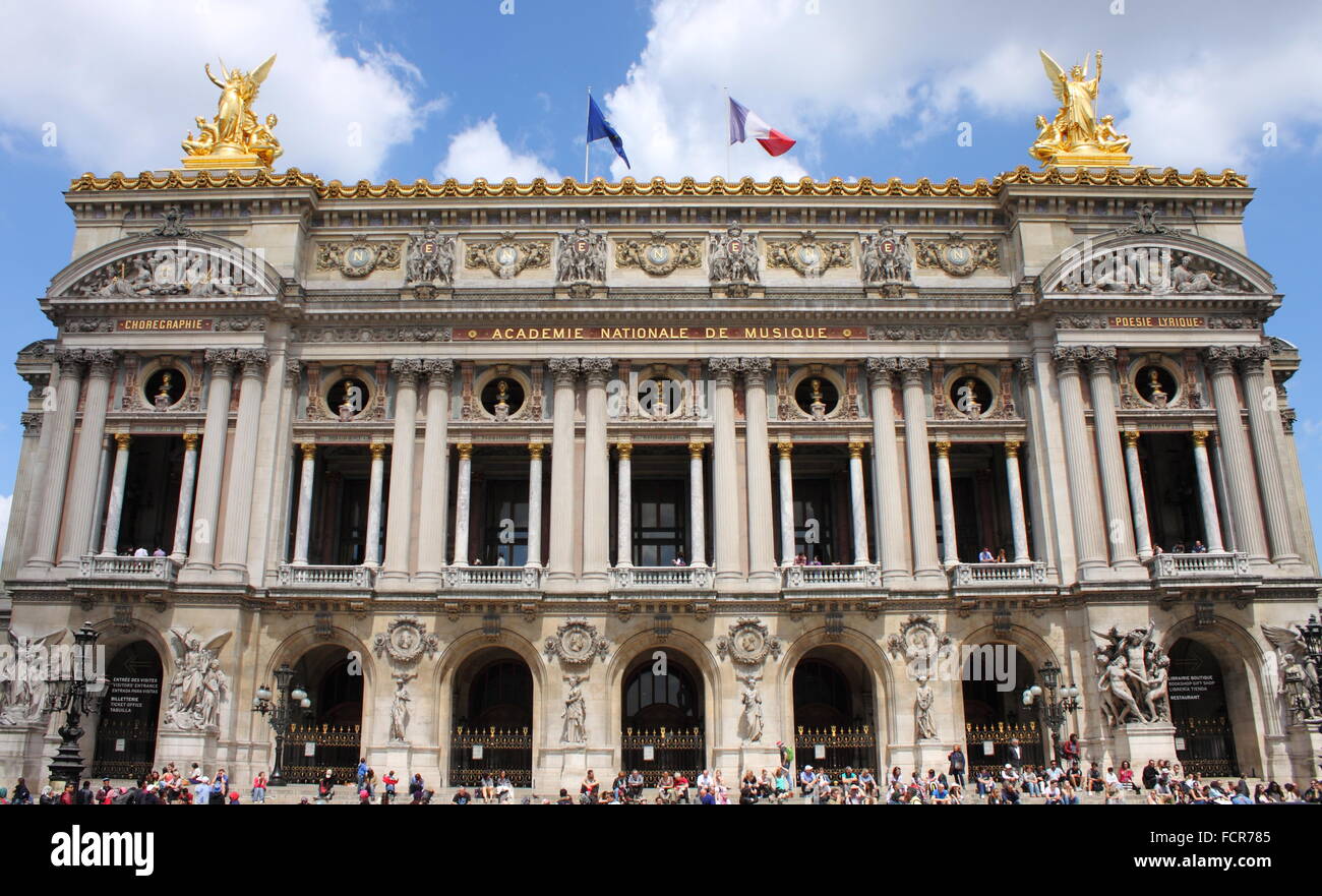 Paris, France - 24 mai 2015 : le palais Garnier (opéra national) à Paris le 24 mai, 2015 Banque D'Images