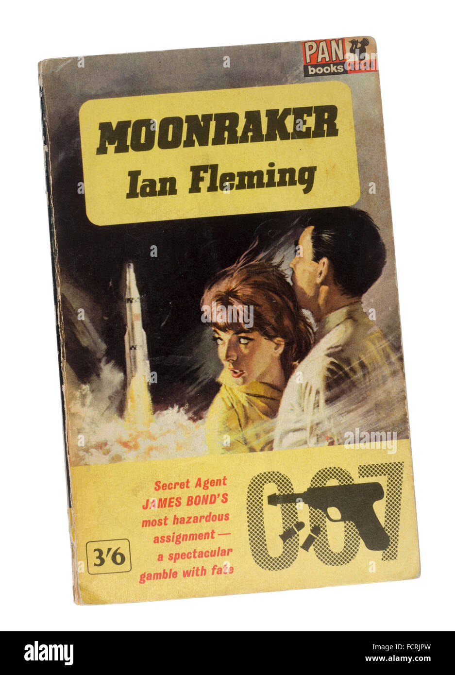 James Bond, Moonnraker Livre de poche Banque D'Images