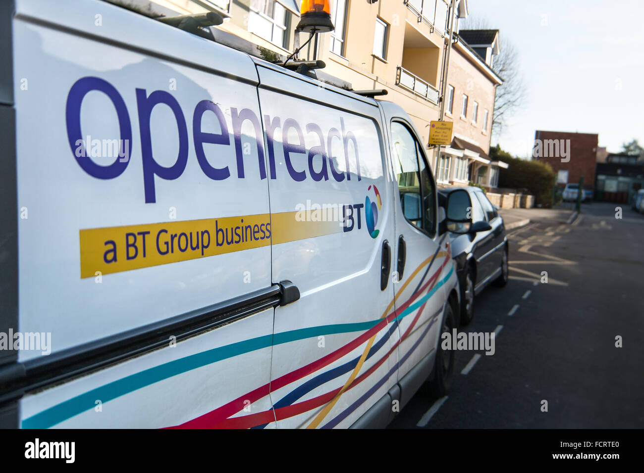 Une maison à l'extérieur d'un van openreach. Banque D'Images