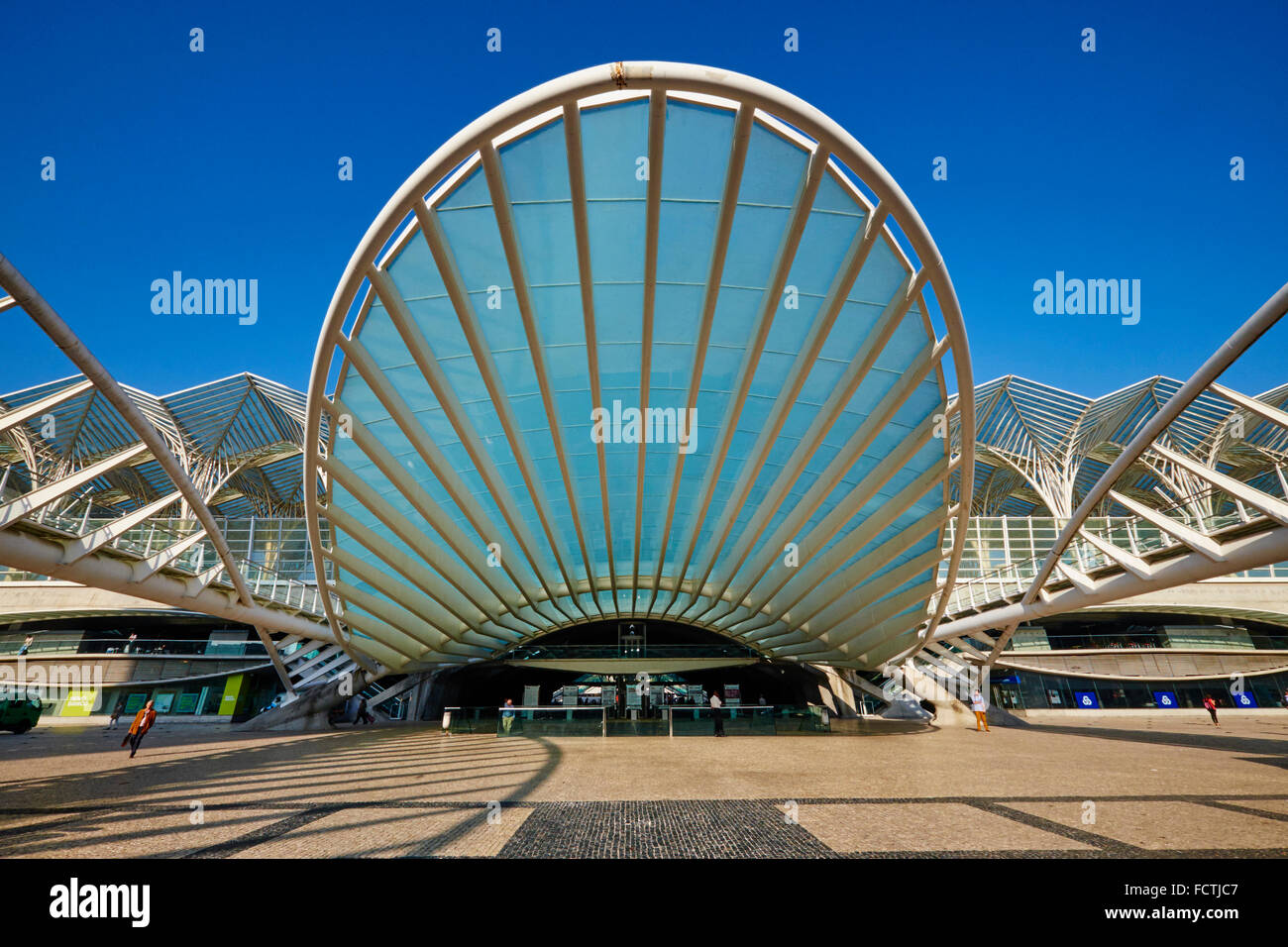 Portugal, Lisbonne, Parque das Nações, Parc des Nations, La Gare do Oriente ou Oriente gare, conçue par Santiago Calat Banque D'Images