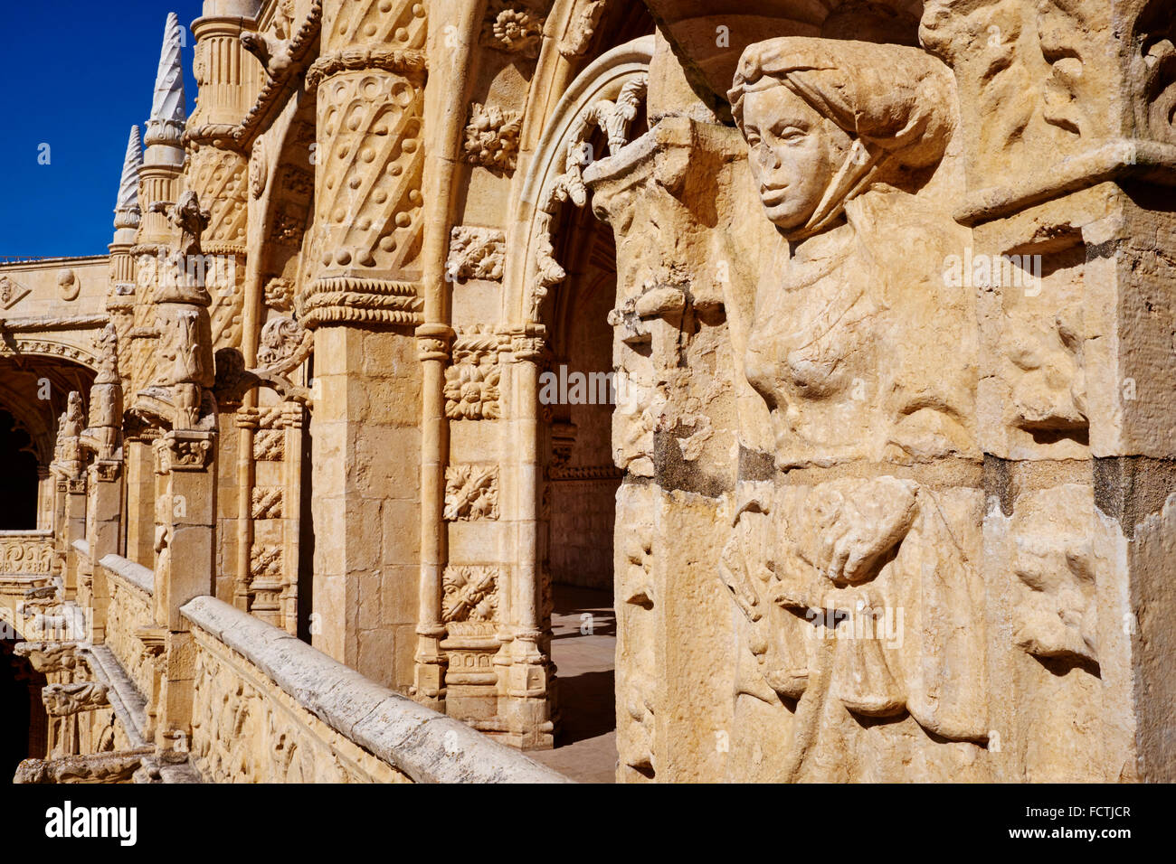 Portugal, Lisbonne, Mosteiro dos Jeronimos, monastère des Hiéronymites, classé au patrimoine mondial de l'UNESCO, le cloître Banque D'Images