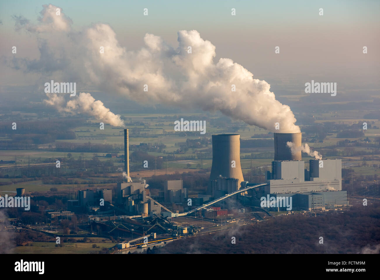 Vue aérienne, Westfalen power plant RWE Power, centrale à charbon, une ancienne centrale électrique nucléaire, « EMPORTEZ Hamm-Uentrop,Ruhr Welver Banque D'Images Vue aérienne, Westfalen power plant RWE Power, centrale à charbon, une ancienne centrale électrique nucléaire, « EMPORTEZ Hamm-Uentrop,Ruhr Welver Banque D'Images