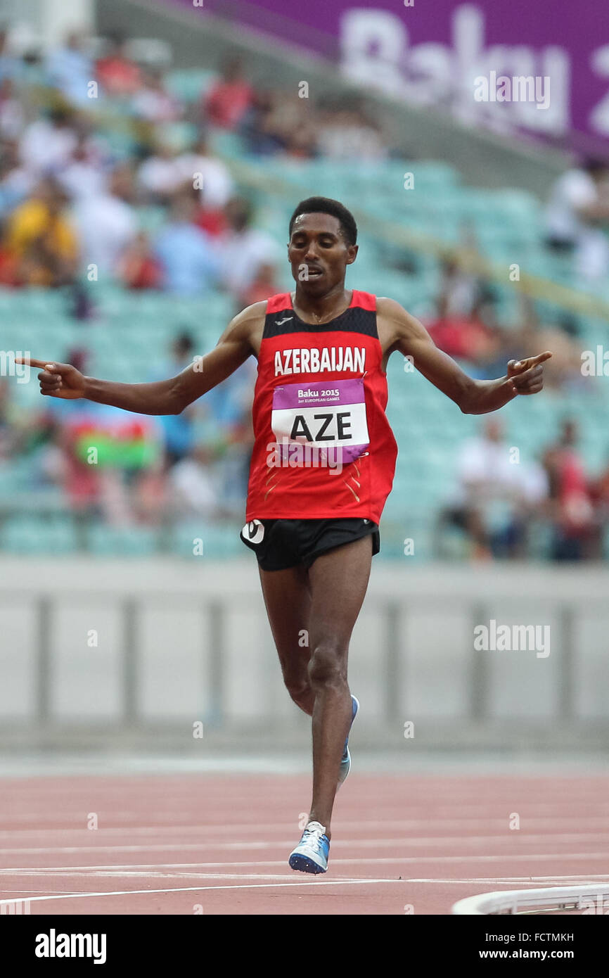 Hayle Ibrahimov (AZE) remporte le 5000m hommes. L'athlétisme. Stade olympique. Baku2015. 1er jeux européens. Bakou. L'Azerbaïdjan. 21/06/2015 Banque D'Images