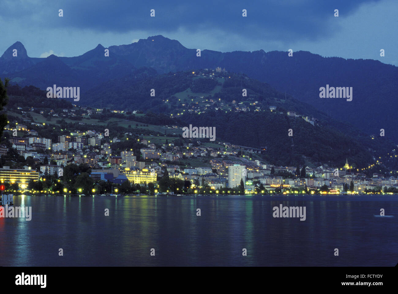 CHE, Suisse, Montreux au bord du lac de Genève. CHE, Schweiz, Montreux am Genfer See. Banque D'Images