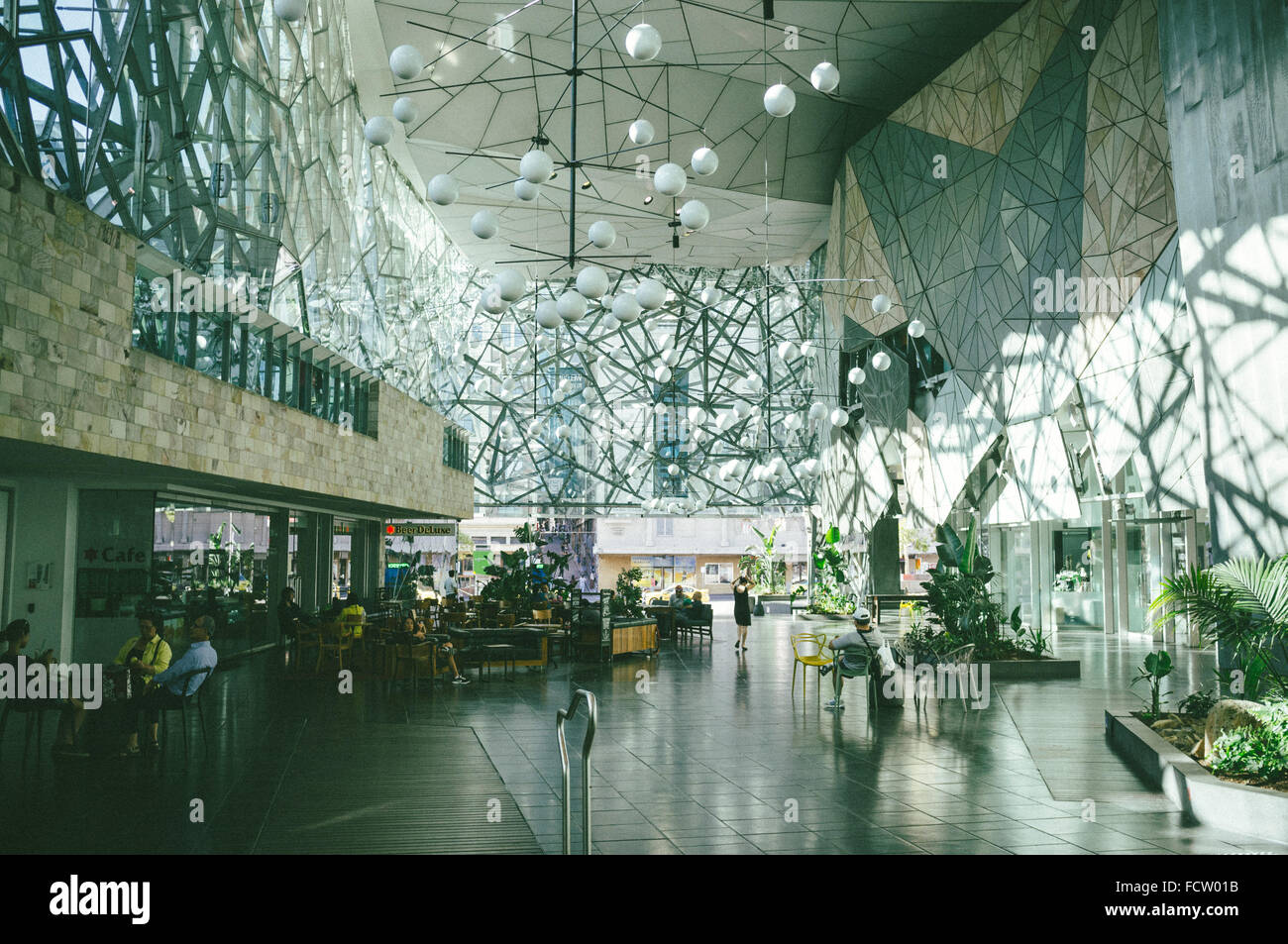 MELBOURNE, AUSTRALIE - 25 décembre 2015 : Ian Potter Centre, National Gallery of Victoria. A l'image vintage filtre appliqué. Banque D'Images