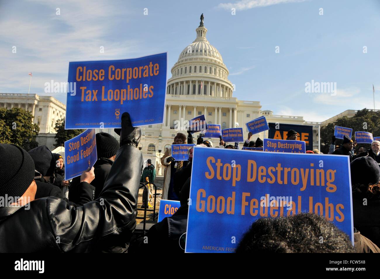 Les membres du syndicat de lutte pendant le rassemblement pour la prospérité d'austérité pas à l'extérieur de la capitale américaine le 11 février 2015 à Washington, DC. Banque D'Images