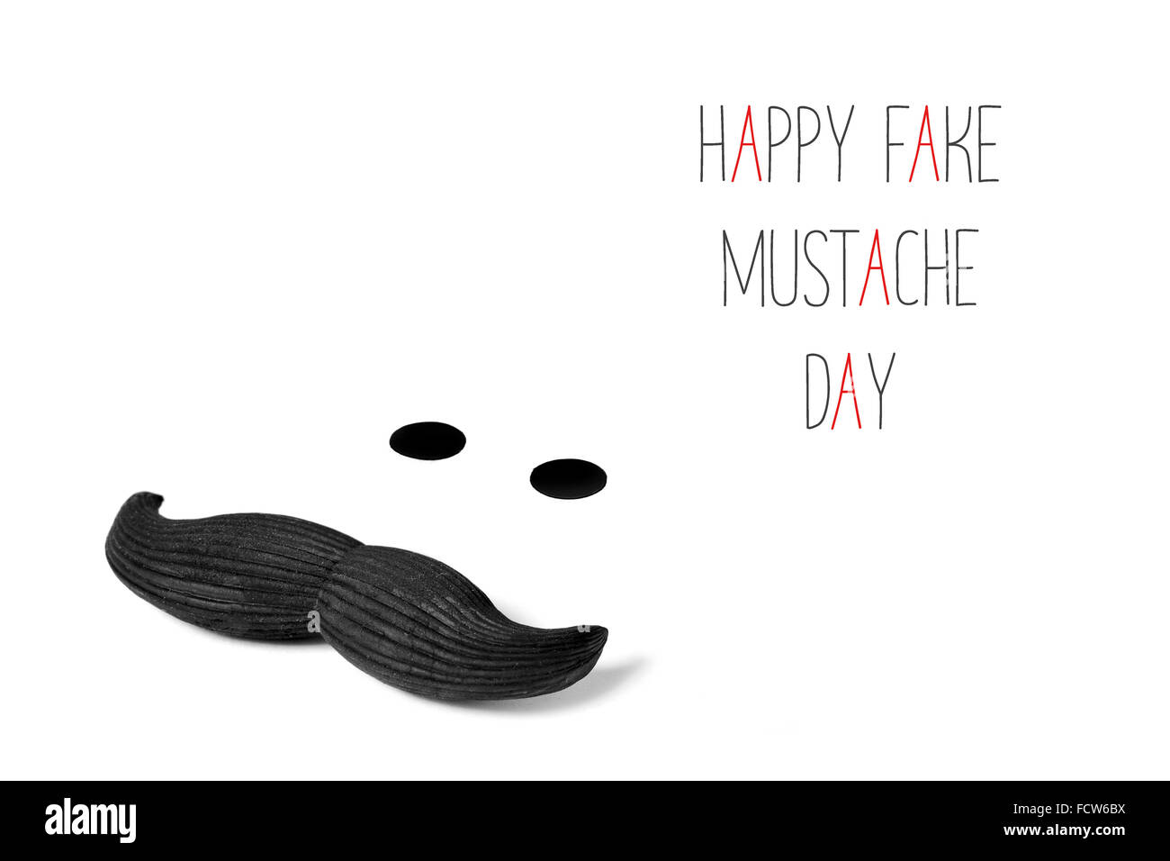 Une moustache et deux points simulant les yeux, et l'happy fake moustache day en noir et rouge sur fond blanc Banque D'Images