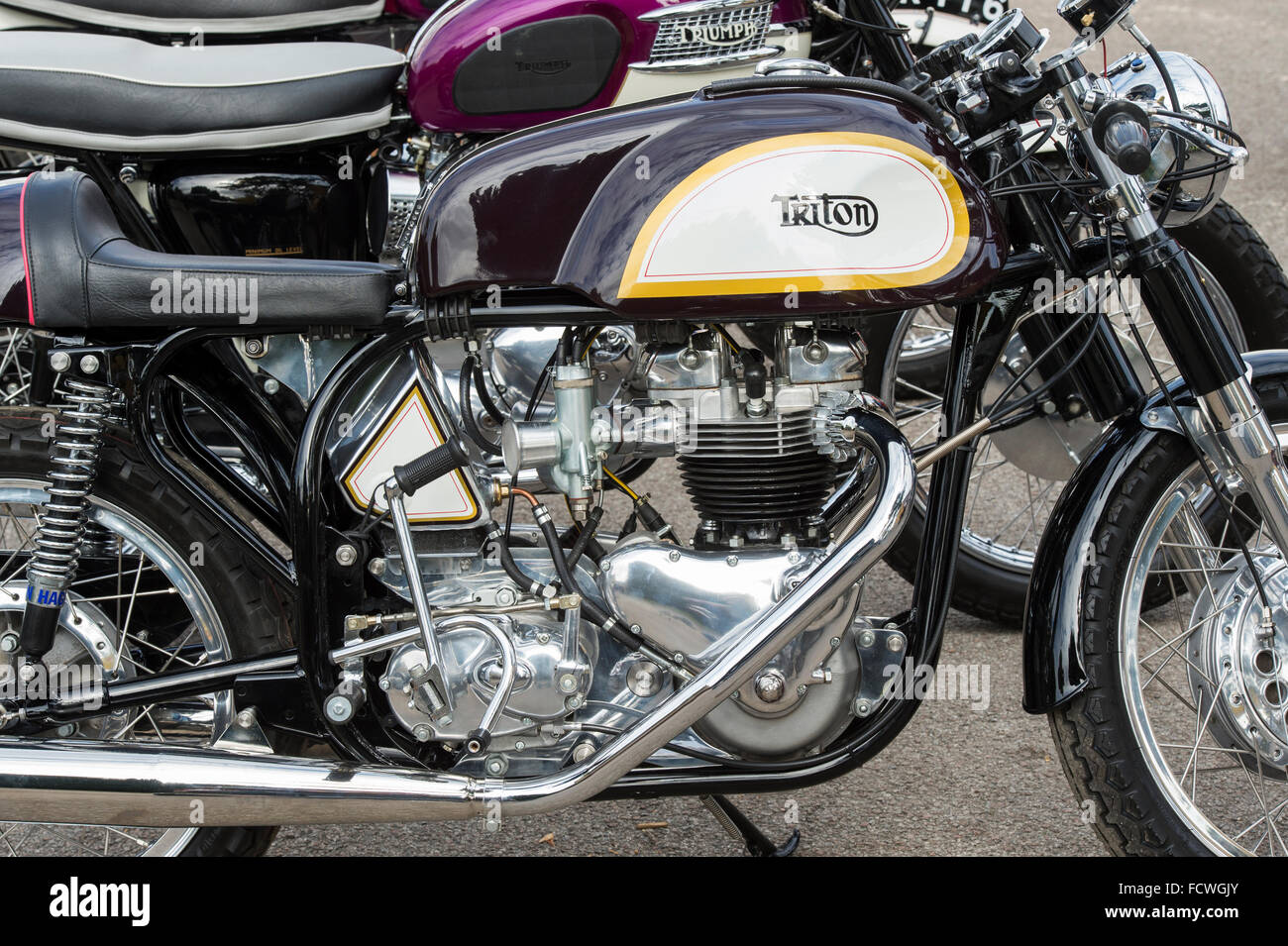 Triton café racer moto. Triumph / Norton moto. Moto classique britannique.  Festival moto de Brackley, Northamptonshire. UK Photo Stock - Alamy