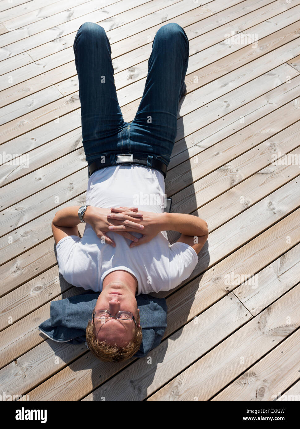 Détente sur une terrasse Banque D'Images