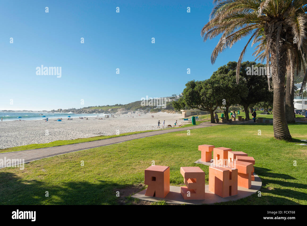 La plage de Camps Bay, Camps Bay, Cape Town, ville du Cap municipalité, province de Western Cape, Afrique du Sud Banque D'Images