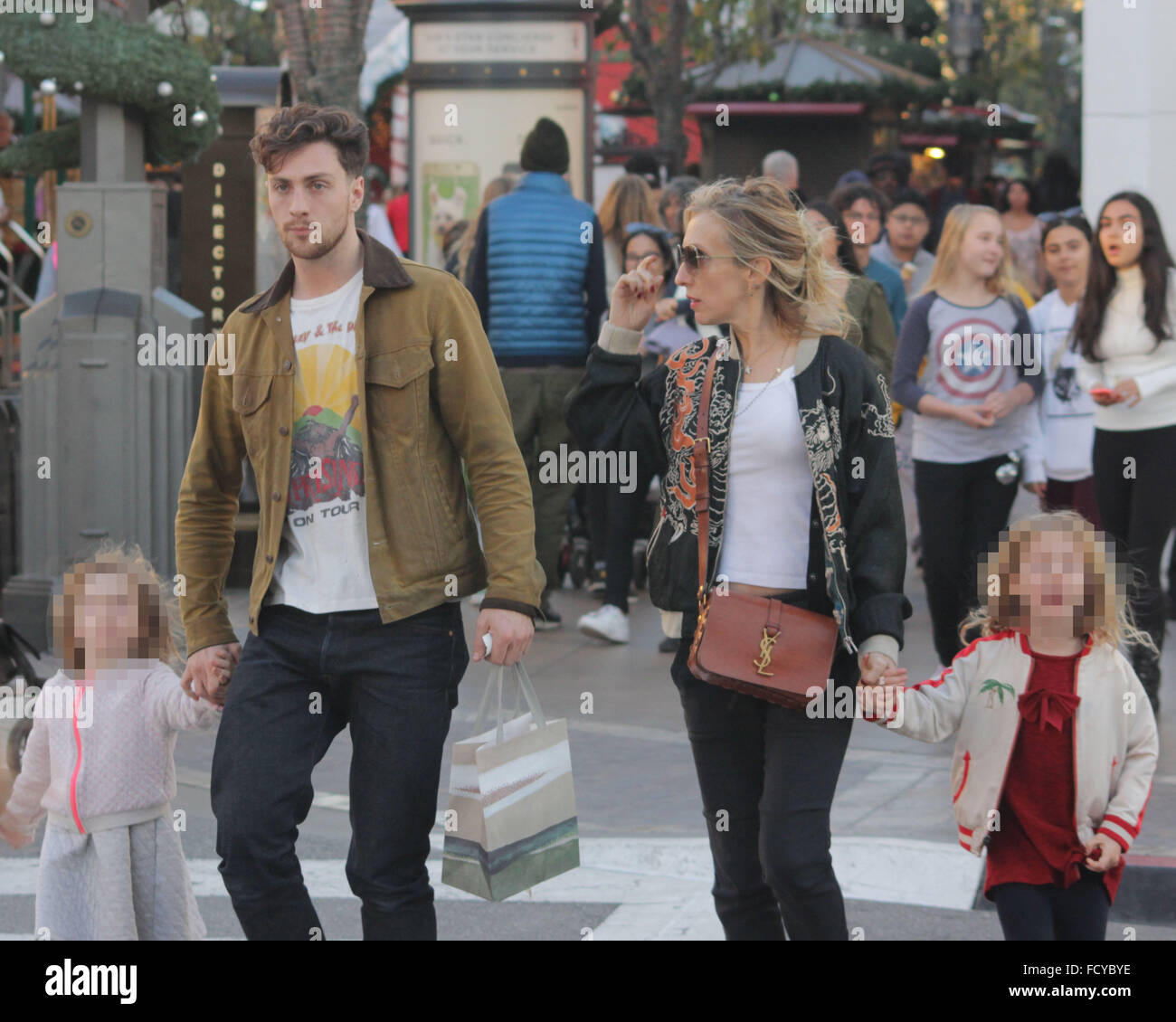 Aaron Rae Aaron Taylor-Johnson Sam et prendre leur fille Wylda Rae Romy Hero et ...