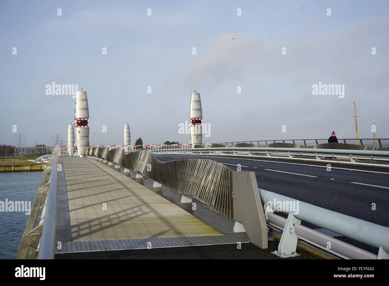 Voiles Twin bridge port de Poole Banque D'Images